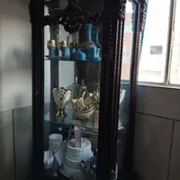 ویترین و وسایل تزیینی