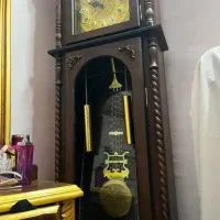 ساعت ایستاده وصندلی