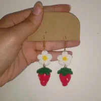 گوشواره توت فرنگی|بدلیجات|محمدیه-قزوین, |دیوار