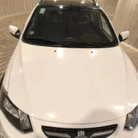 کوییک R سفید مشکی با رینگ آلومینیومی