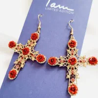 گوشواره آویز بلند صلیب گل رز دار چند رنگ رویایی|بدلیجات|اراک, |دیوار