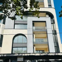 آپارتمان-فول-فرنیش-لاکچری-و-خاص-در-بهترین-لوکیشن