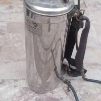 گلاب پاش یا سم پاش