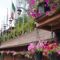 استخدام HEAD WAITERخانم درمجموعه زیبای خوشاشیراز|استخدام خدمات فروشگاه و رستوران|تهران, حشمتیه|دیوار