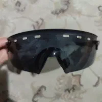 عینک ورزشی اوکلی
