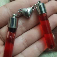 فروش گردنبند و ایپاد نماد خون.ست دختر پسر