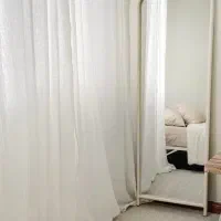 آیینه و رگال و لوستر و پرده ساده و شیک