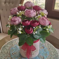 گلدان و باکس گل مصنوعی نو مناسب روز دختر