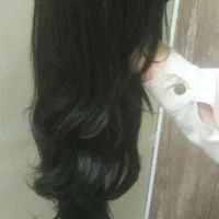 یک عدد کلاه گیس.