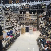 نیازمند فروشنده آقا