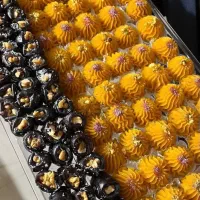 زرشک پلو و حلوا زعفرانی