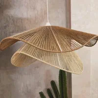 لوستر و آباژور دست‌ساز با رافیا سبک بوهو و طبیعی