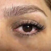 هر مژه یه نگاه خاص