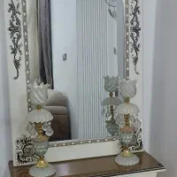 آیینه و کنسول و شمعدون