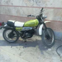سوزوکی250