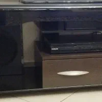 میز تلویزیون شیک و تمیز