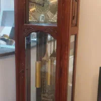 ساعت دیواری ایستاده