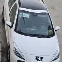 فروش پژو ۲۰۷ سفید دنده دستی سقف پانوراما