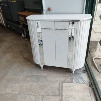 میز و کنسول