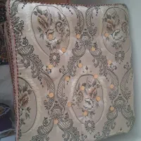 پشتی دکمه ای