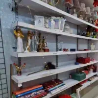 قفسه ی چوبی محکم و بادوام برای مغازه