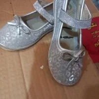 کفش دخترانه در حد نو