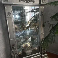 ویترین هخامنشی زیبا و جا دار
