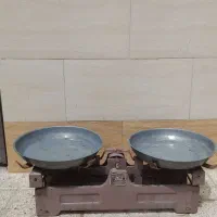 یگ عدد ترازو ۲۰ کیلویی