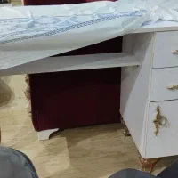 یک عدد صندلی سر شور  و میز ناخن کاری|آرایشگاه و سالنهای زیبایی|بروجرد, |دیوار