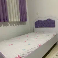 دو عدد تخت و یک کمد و یک پرده پانچی|تخت و سرویس خواب|ساری, |دیوار