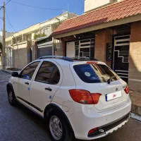 کوییک R سفید مشکی ۱۴۰۱