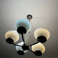 لوستر ۵ شاخه پایه فلزی و قالب شیشه ای