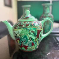 قوری و گلدان تزیینی|صنایع دستی و سایر لوازم تزئینی|تهران, خرمشهر|دیوار