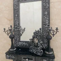 میز و اینه