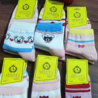 جوراب بچگانه