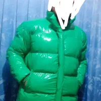 کاپشن پفی|لباس|صومعه‌سرا, |دیوار