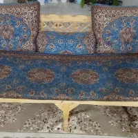 تخت سنتی با شاه نشین