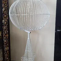 قفس ایستاده