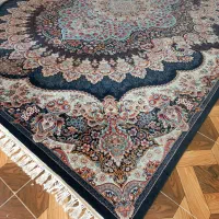 یک تخته فرش ۱۲متری ۷۰۰شانه تراکم ۲۵۵۰ کاملا نخ