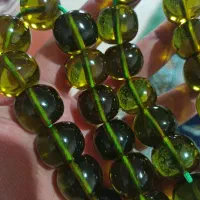 یه تسبیح بسیار زیبا کلکسیونی رنگ زیتونی