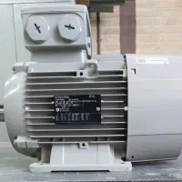 الکترو موتور زیمنس۵.۵ و ۳ کیلو وات|ماشین‌آلات صنعتی|تهران, لاله زار|دیوار