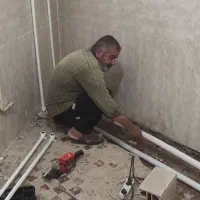 لوله کشی آب و رادیاتور|خدمات پیشه و مهارت|سمنان, |دیوار