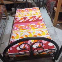 تخت خواب آهنی یک نفره