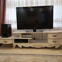 میز تلویزیون ، جاکفشی