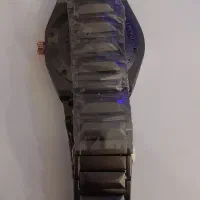 ساعت هابلوت نو|ساعت|مشهد, سرافرازان|دیوار