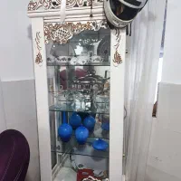 ویترین چوبی و آینه ای شیک