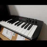 میدی کنترل حرفه ای M-audio