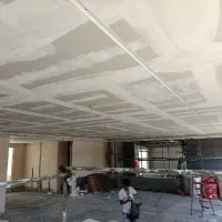 شاگرد نقاشی ساختمان