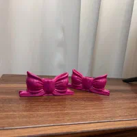 مجسمه شمعدان و گلدان