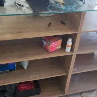 میز کار و ویترین چوب درجه یک|فروشگاه و مغازه|یزد, |دیوار